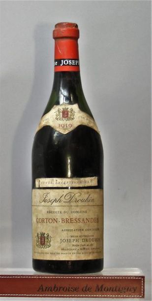 null 1 bouteille CORTON BRESSANDES - J. DROUHIN 1959.
Etiquette tachée, niveau 6,3cm....