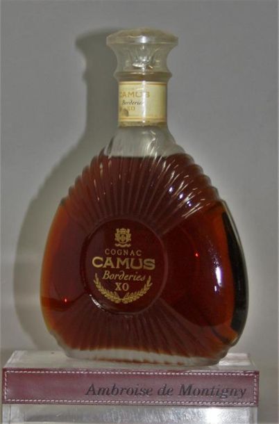 null 1 flacon 70 cl. COGNAC CAMUS X.O. BORDERIES