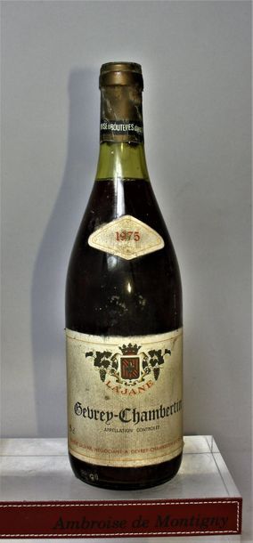 null 1 bouteille GEVREY CHAMBERTIN - R. LAJANE 1973.
Etiquette légèrement tachée....