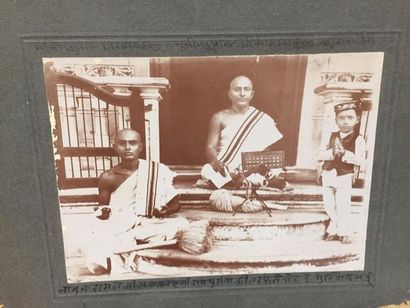 null LOT de photographies indienne vers 1920-40 