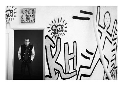  Keith Haring NYC 
Print on silver paper , format 33 x 50 cm signed with mention... Gazette Drouot