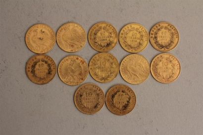 null 12 pièces de 10 FF en or