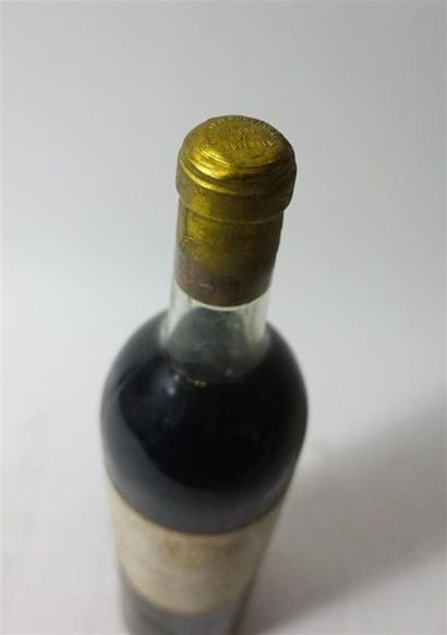 null 1 bouteille CH. SUDUIRAUT, 1er cc, Sauternes, 1948 (Etiquette légèrement tachée,...