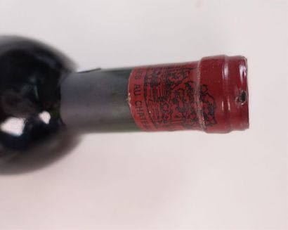 null 1 bouteille CH. LAFITE-ROTHSCHILD, 1er gcc, 1973 (Etiquette abîmée, niveau légèrement...