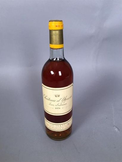 null 1 bouteille CH. YQUEM, 1er Gc supérieur, SAUTERNE, 1976
