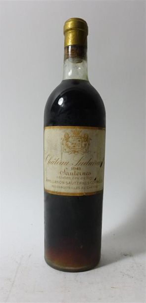 null 1 bouteille CH. SUDUIRAUT, 1er cc, Sauternes, 1948 (Etiquette légèrement tachée...