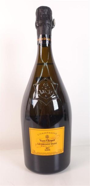 null 2 bouteilles de CHAMPAGNE Veuve Cliquot "La Grande Dame", 2006
