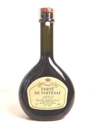 null 1 flacon 70 cl GRAND ARMAGNAC FERTE DE PARTENAY, 1923. Mis en bouteille en 1994....