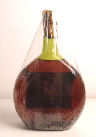 null 1 flacon 70 cl VIEIL ARMAGNAC CHÂTEAU DE CASSAIGNE, H. FAGET, 1940. Etui d'origine,...