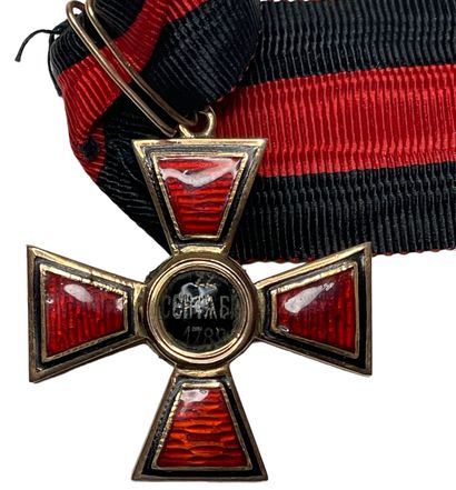 null CROSS of the ORDER of Saint Vladimir, 4th class
With a fragment of ribbon
Gold,...