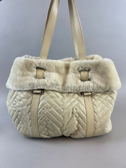 null L.K.BENNETT
36 cm handbag in white imitation leather and white faux fur, double...