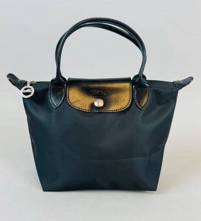 null LONGCHAMP, Le Pliage 
18 cm black handbag, zipper closure and snap tab, double...