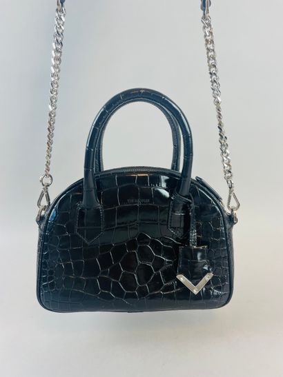 null THE KOOPLES, Irina
25 cm handbag in black crocodile-style calf leather, double...