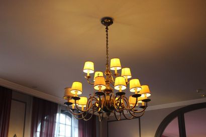 null Lustre Hollandais 12 + 4 bras de lumières Hauteur 90 cm