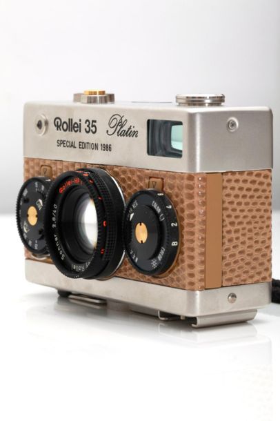 null APPAREIL PHOTOGRAPHIQUE. ROLLEI. Dans coffret Rollei "N°193/444 Exclusiv-Vertrieb...