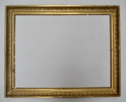 null Ancien encadrement de miroir en bois et pâte dit " à double gorge" à décor de...