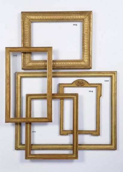 null Gorge en bois mouluré et doré Début XIXème siècle 29,2 x 39, 1 cm - Profil:...