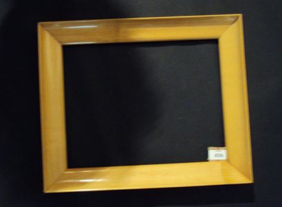 null Cadre en sycomore mouluré Circa 1950 27,5 x 35,2 cm - Profil: 4,4 cm