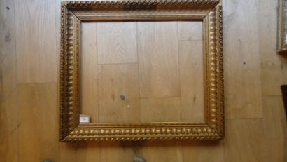 null Cadre en bois et stuc doré XXème siècle 44,8 x 54,3 cm - Profil: 7,5 cm (10F)...