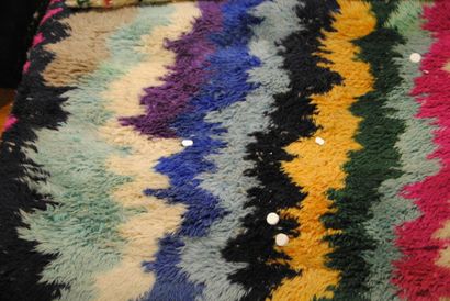 null tapis marocain à motif fuo 320 x 210 et 2 tapis marocain délavé prix de vente...