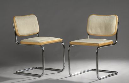 null Marcel BREUER (1902-1981)

Suite de quatre chaises modèle " B32 ", structure...