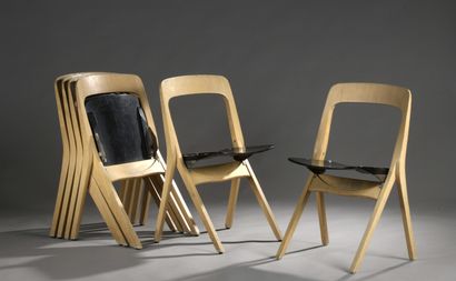 null Carl Johan BOMAN (1883-1969)

Suite de six chaises pliantes en placage de bois...