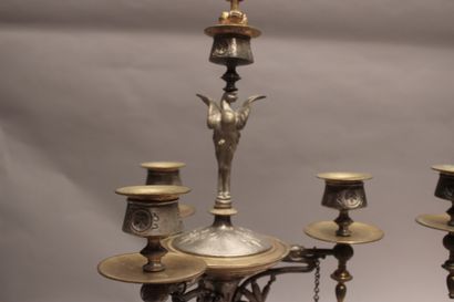 null Attribué à Auguste Nicolas CAIN (1821-1894)

Paire de candélabres en bronze...