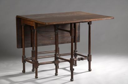 null Table en bois naturel verni dit " gateleg"

Angleterre XIXème

Haut.: 74 cm...
