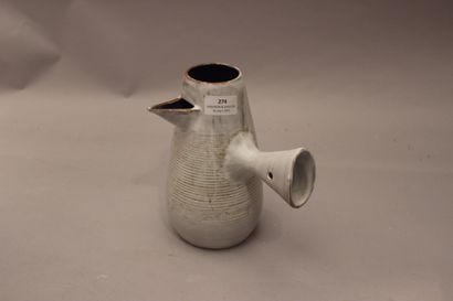 null Les Argonautes

Verseuse en céramique émaillée grise

Signée

H : 22 cm