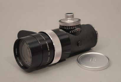 null Appareil photographique. Objectif Carl Zeiss Sonnar 4/250 mm avec poignée.