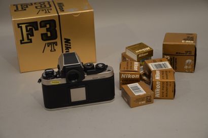 null Appareil photographique, ensemble Nikon. Boitier Nikon F3/T (sans objectif)...