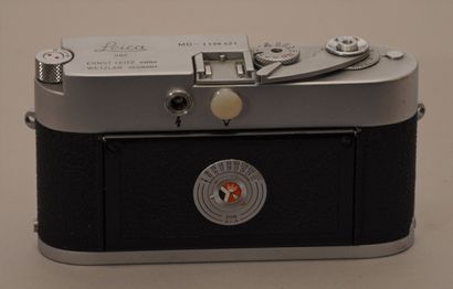 null Appareil photographique. Boitier Leitz Leica MD n° MD-1 136 421 (1965), sans...