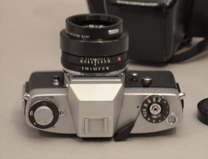 null Appareil photographique. Boitier Leitz Leicaflex SL, 1968, n°1199987, avec objectif...