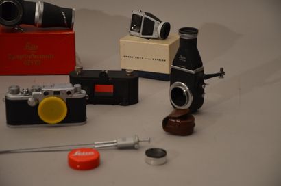 null Appareil photographique. Important ensemble Leica Leitz. Boitier Leitz (Wetzlar)...