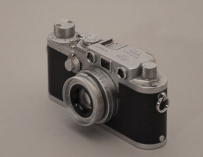 null Appareil photographique. Boitier Leitz Leica IIIF n°600 313 (1951) avec objectif...