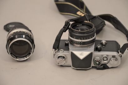 null Appareil photographique. Ensemble de deux appareils Nikon F2. Boitier Nikon...