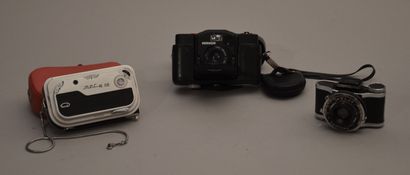 null Appareil photographique Ensemble de trois appareils miniatures : appareil Mec...