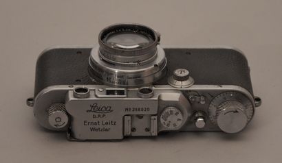 null Appareil photographique. Boitier Leitz Leica IIIa n°268 020 (1937) avec objectif...