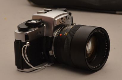 null Appareil photographique Leitz Leica. Boitier Leitz Leica R5 chromé n°1766760...