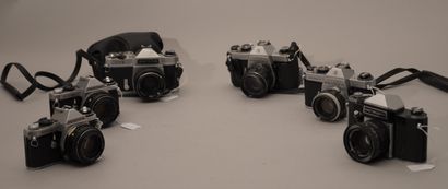 null Appareil photographique. Ensemble Six appareils Pentax et divers. Boitier Porst...