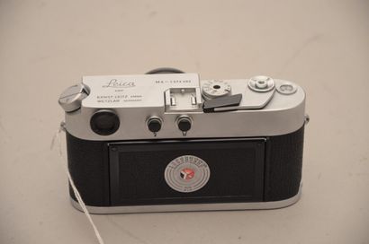 null Appareil photographique Leitz Leica. Boitier Leitz Leica M4 (1970) n°1 272 402...