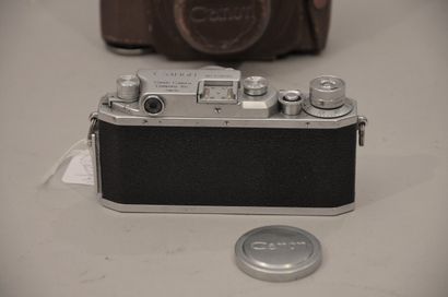 null Appareil photographique Canon. Boitier Canon (Copie Leica) n°124035 avec objectif...