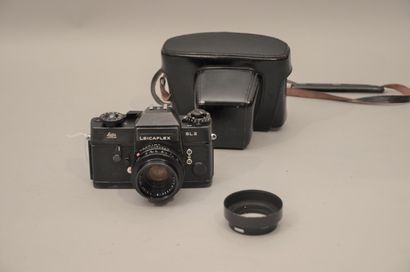 null Appareil photographique. Boitier Leitz Leicaflex SL 2 (noir), 1975, n°1421725,...