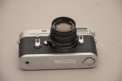 null Appareil photographique Leitz Leica. Boitier Leitz Leica M4 (1970) n°1 272 402...