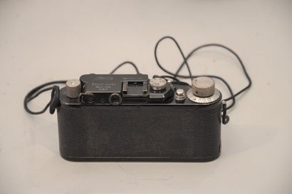 null Appareil photographique. Boitier Leitz Leica n°120185 (noir) sans objectif et...