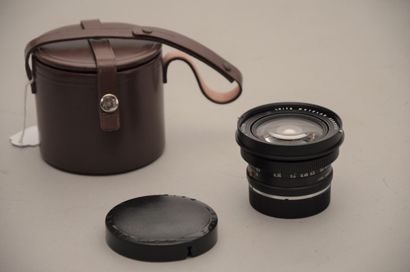 null Appareil photographique, objectif Leica. Objectif Leitz Leica Super-Angulon-R...