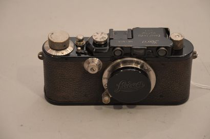 null Appareil photographique Leitz Leica. Boitier Leitz Leica n°4959 avec objectif...