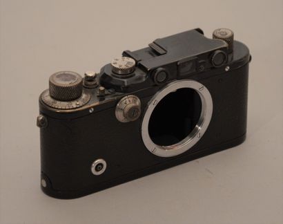 null Appareil photographique. Boitier Leitz Leica II (noir) n°82 032 (1932) sans...