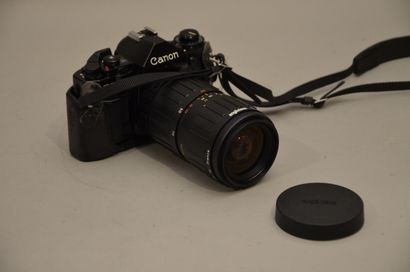 null Appareil photographique, Canon, Angénieux. Boitier Canon A-1 (noir, non testé)...