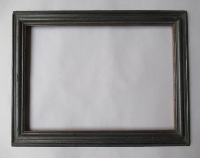 null Molded and blackened wooden frame with inverted profile.

Italy, end of 17th...